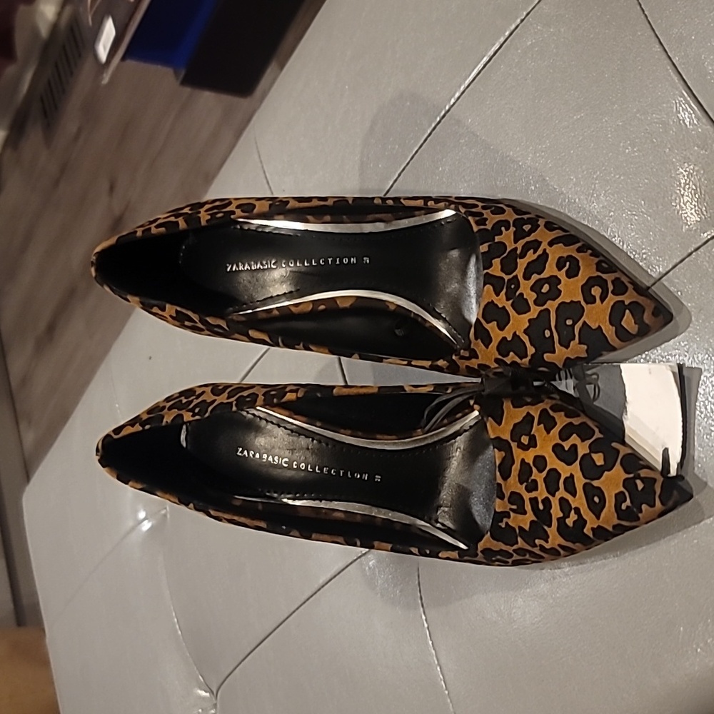 Zara Pump